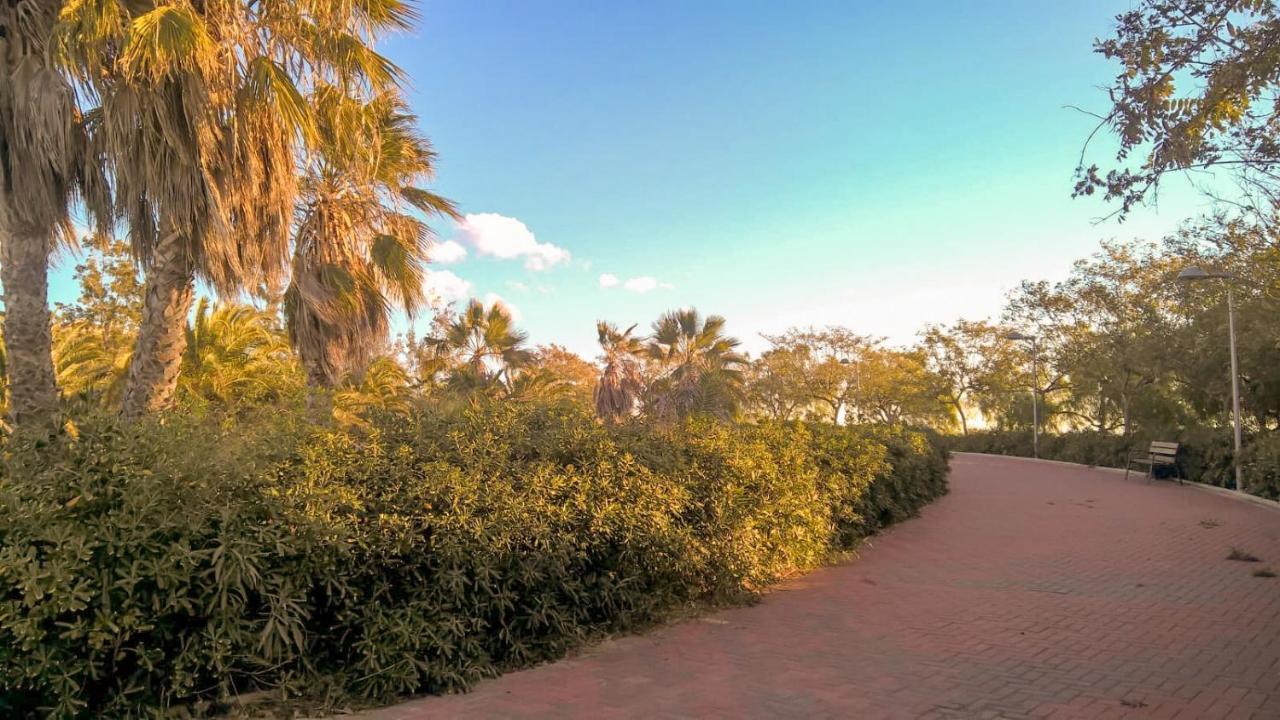 La Casita Blanca - Vistabella Golf Apartment โอริอุเอลา ภายนอก รูปภาพ