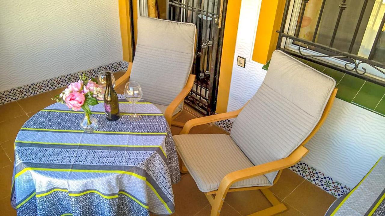 La Casita Blanca - Vistabella Golf Apartment โอริอุเอลา ภายนอก รูปภาพ